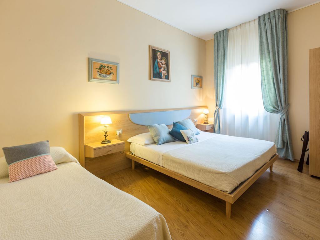 Hotel Lieto Soggiorno Assisi Værelse billede
